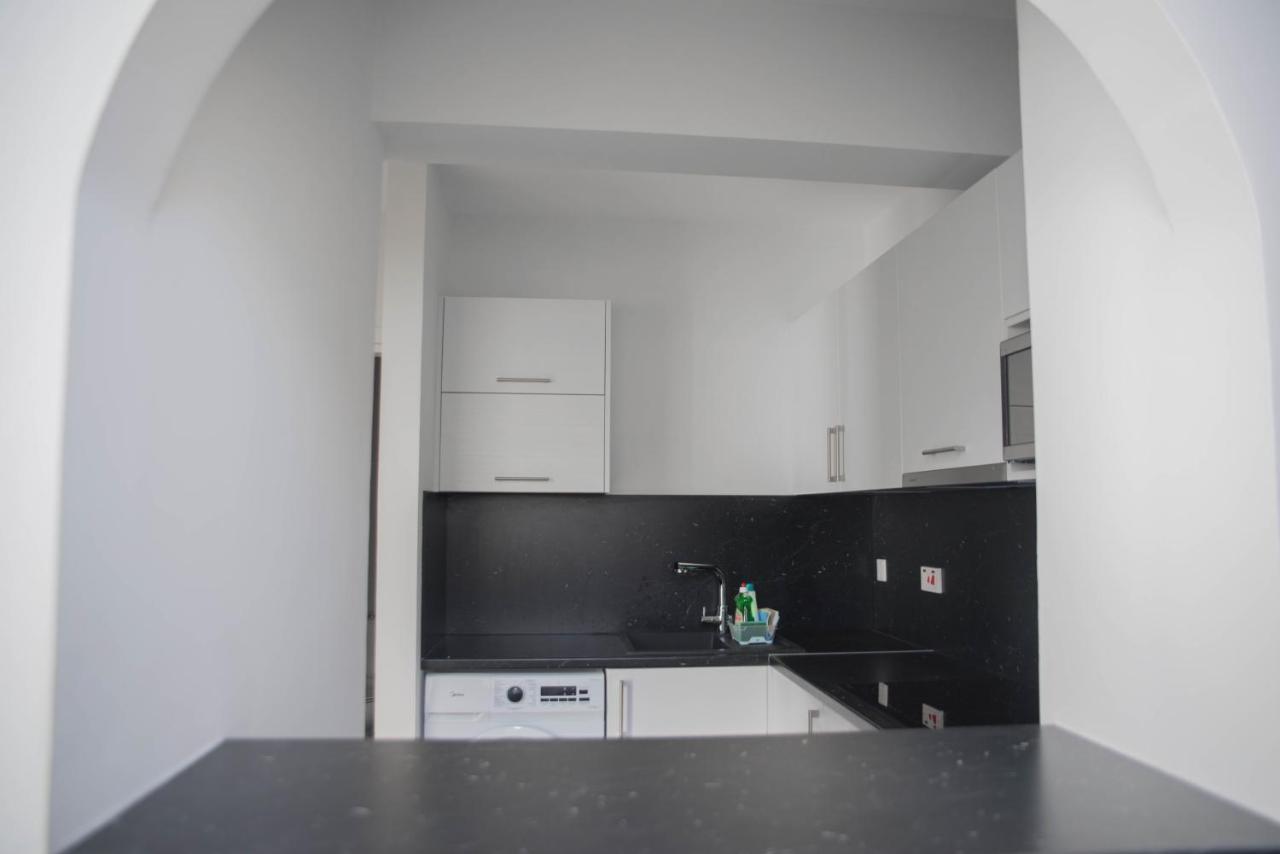 One Bedroom Apartment In Paphos In Good Location エクステリア 写真