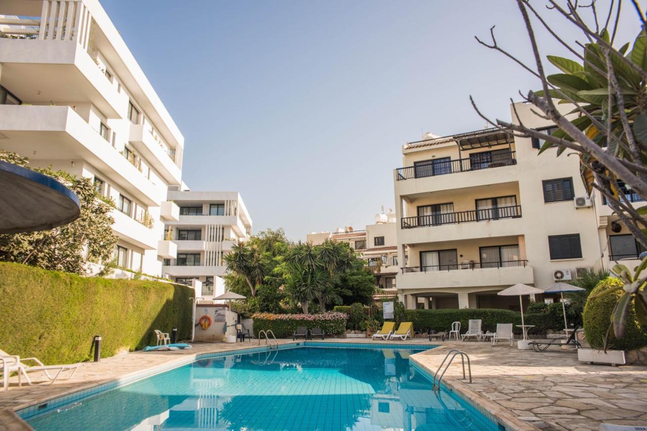 One Bedroom Apartment In Paphos In Good Location エクステリア 写真